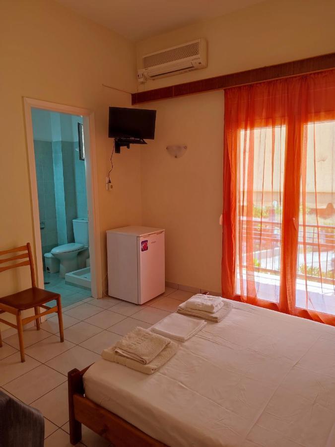 Περσεφονη Hotel Kamena Vourla Exterior foto